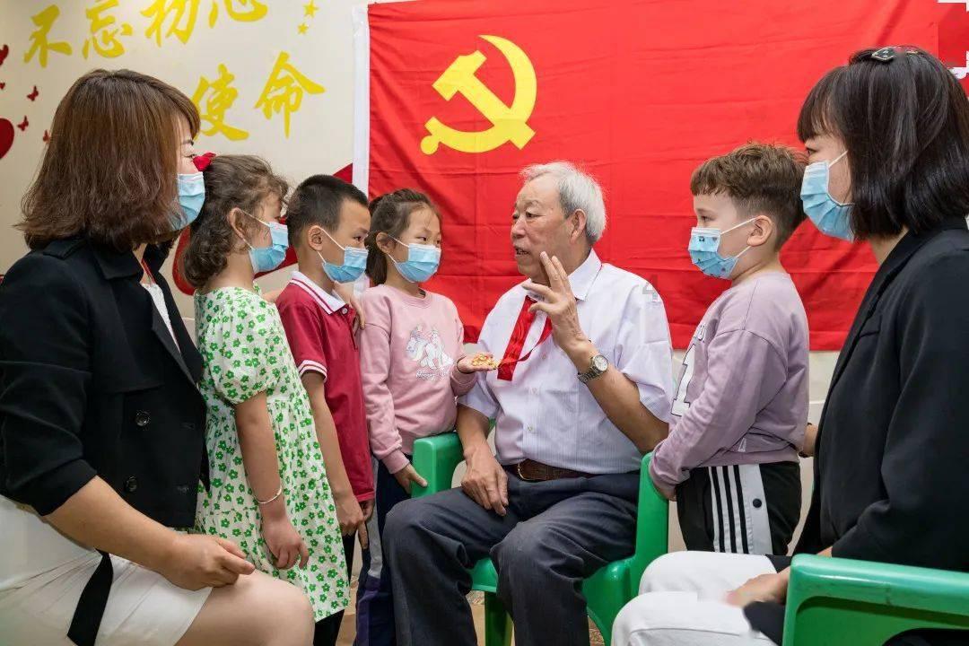 逃离诡异的古庙